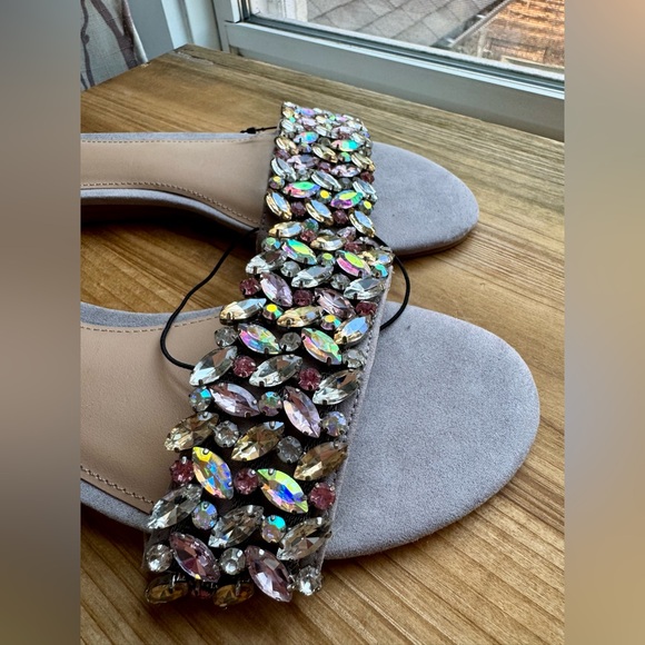 NWT EXPRESS Rhinestone Flip Flops Sandals - Picture 6 of 6